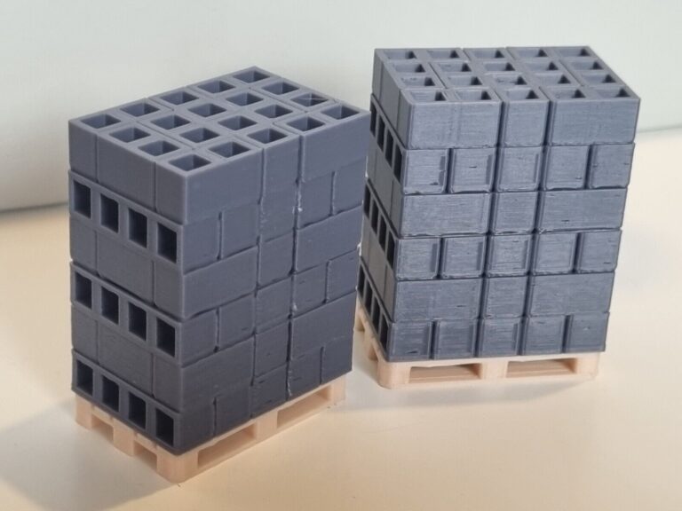 1/32 Scale Construction Blocks on Pallets
