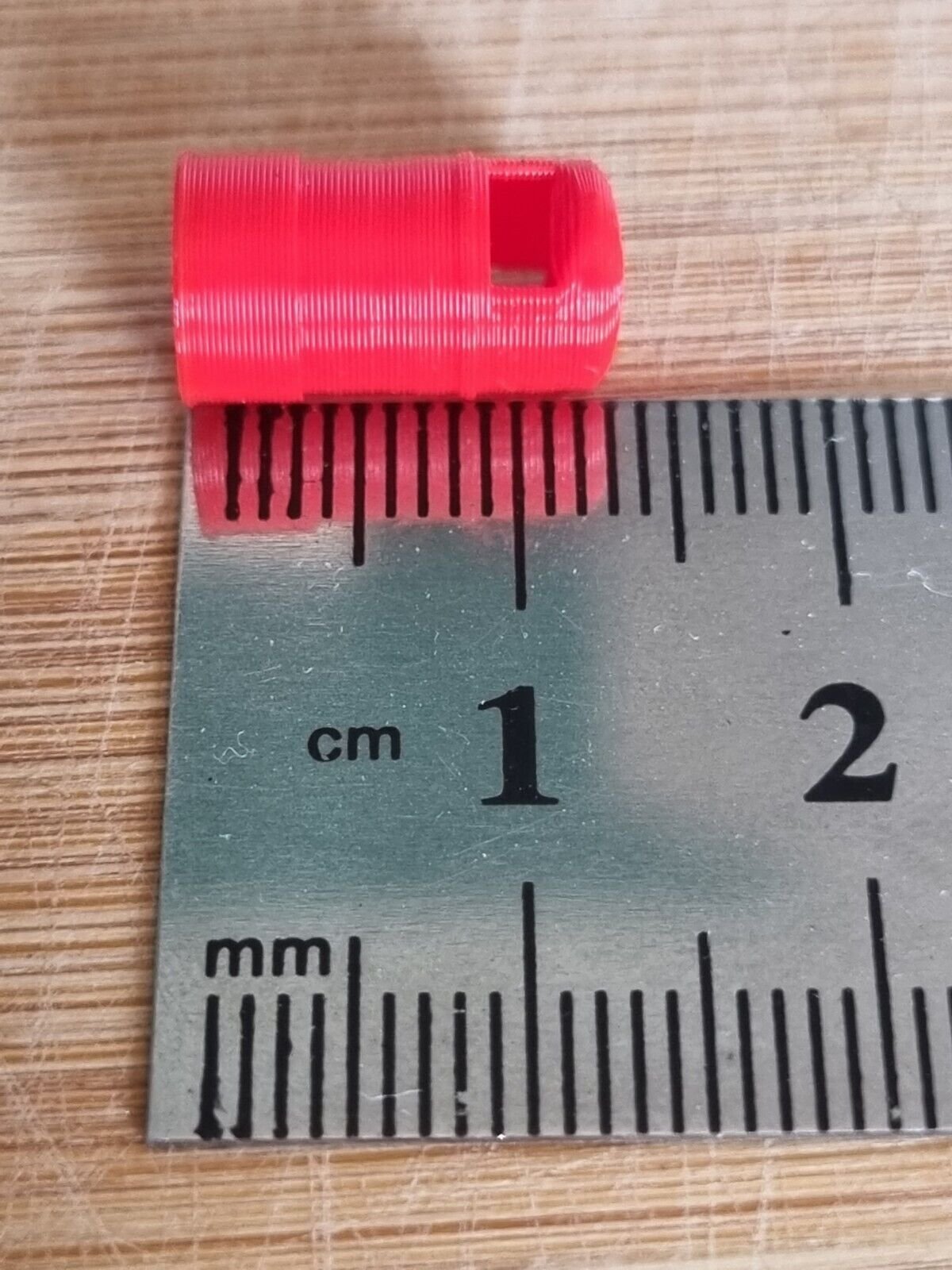 thumbnail image 2 of Tinkers Models OO Gauge Litter Bin Pack Of 4 - 1:76 Scale Pre-Built Resin Scenery For Hornby Layouts 2 of 6