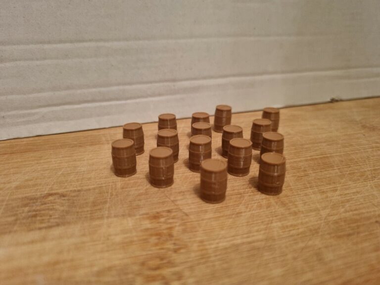 1/76 Scale Whisky Barrels