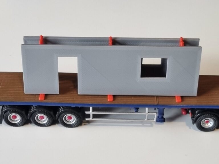 1/76 Scale Precast Building Truck Load