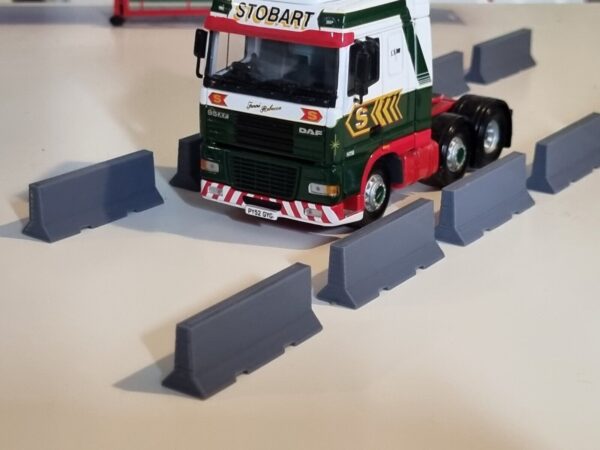 1/50 Scale Jersey Barriers