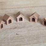 1/76 Scale Dog Houses
