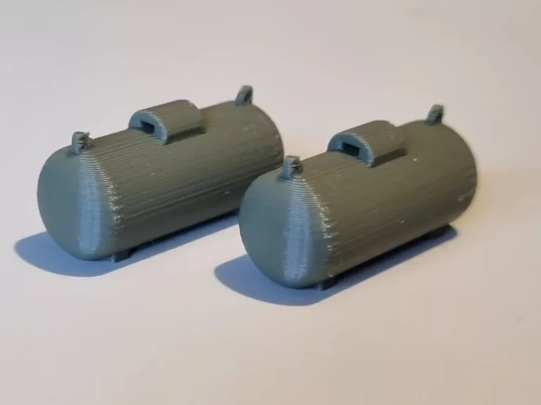 OO Gauge Industrial/Garden Propane Tanks 600kg