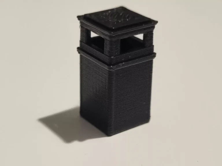 1/50 Scale Litter Bins