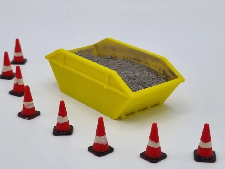 1/50 Scale 8-Yard Skips and Cones