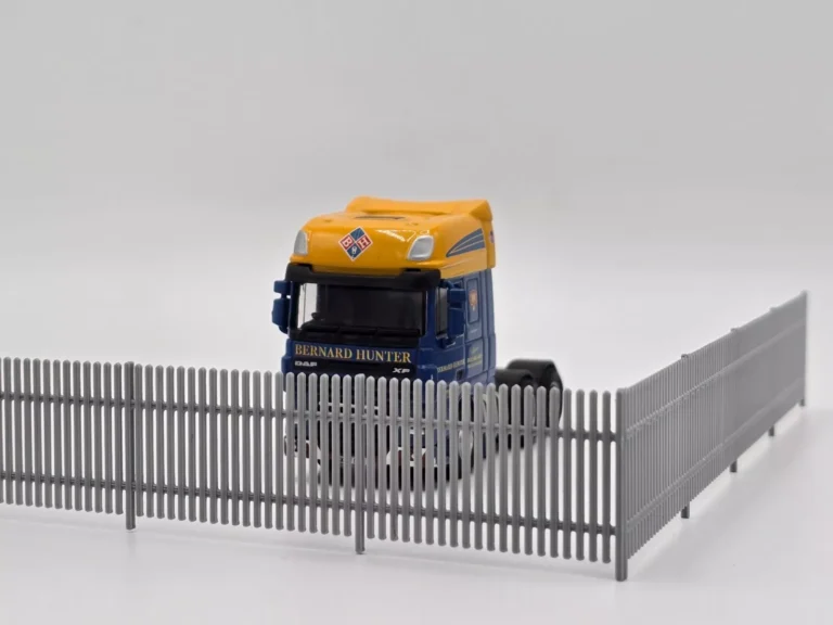 OO Gauge Security Fencing Long