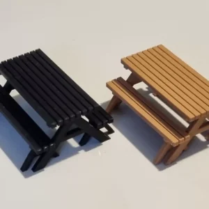Picnic Tables/Pub Benches 1/32 Scale