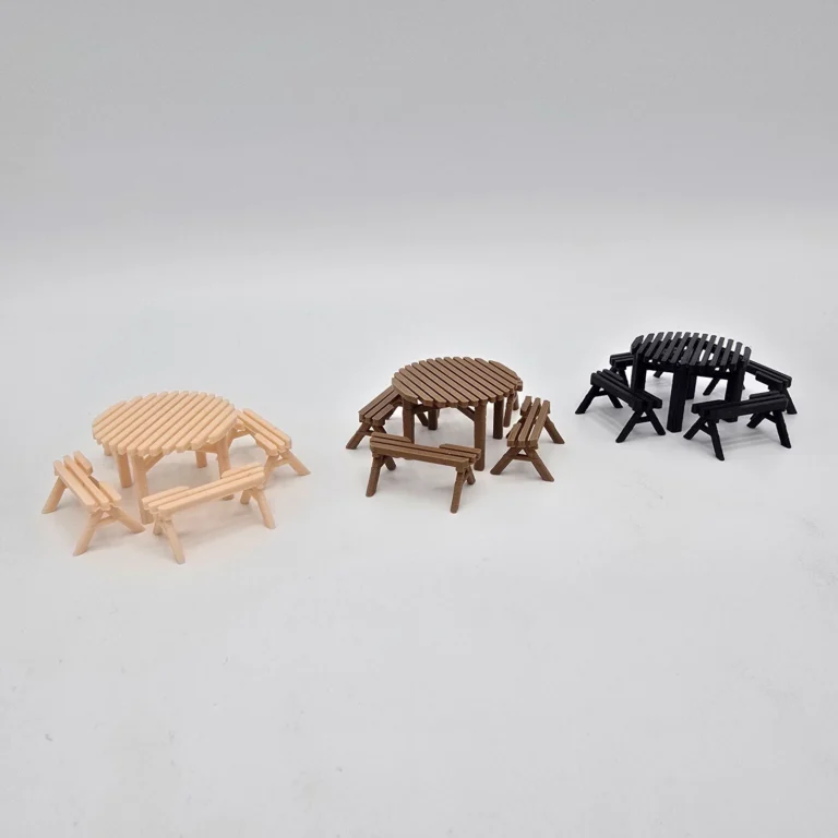O Gauge Round Picnic Benches/Pub Tables 1/43.5 Scale