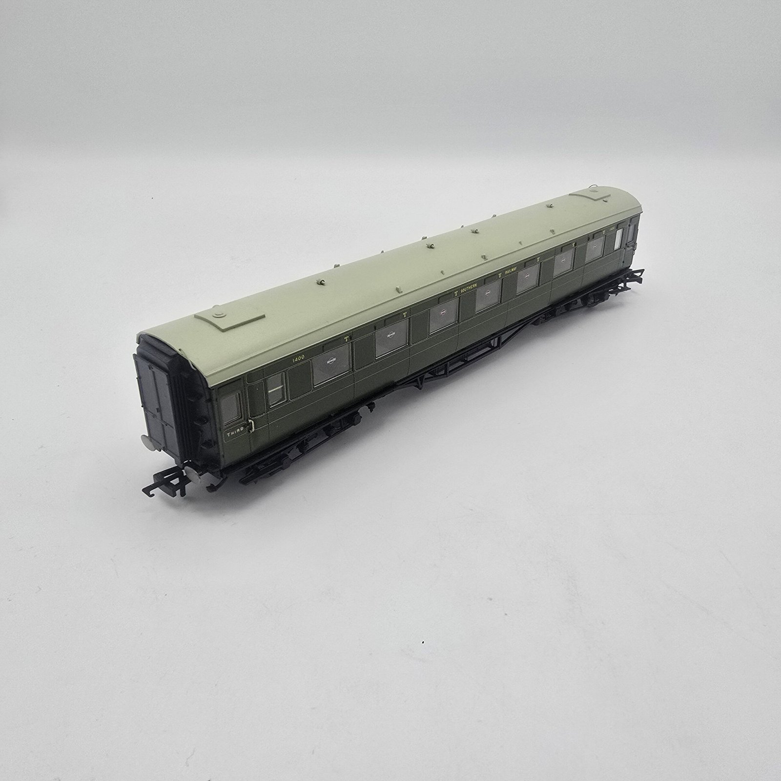 Hornby R4537 OO Gauge SR Open Third Coach No 1400