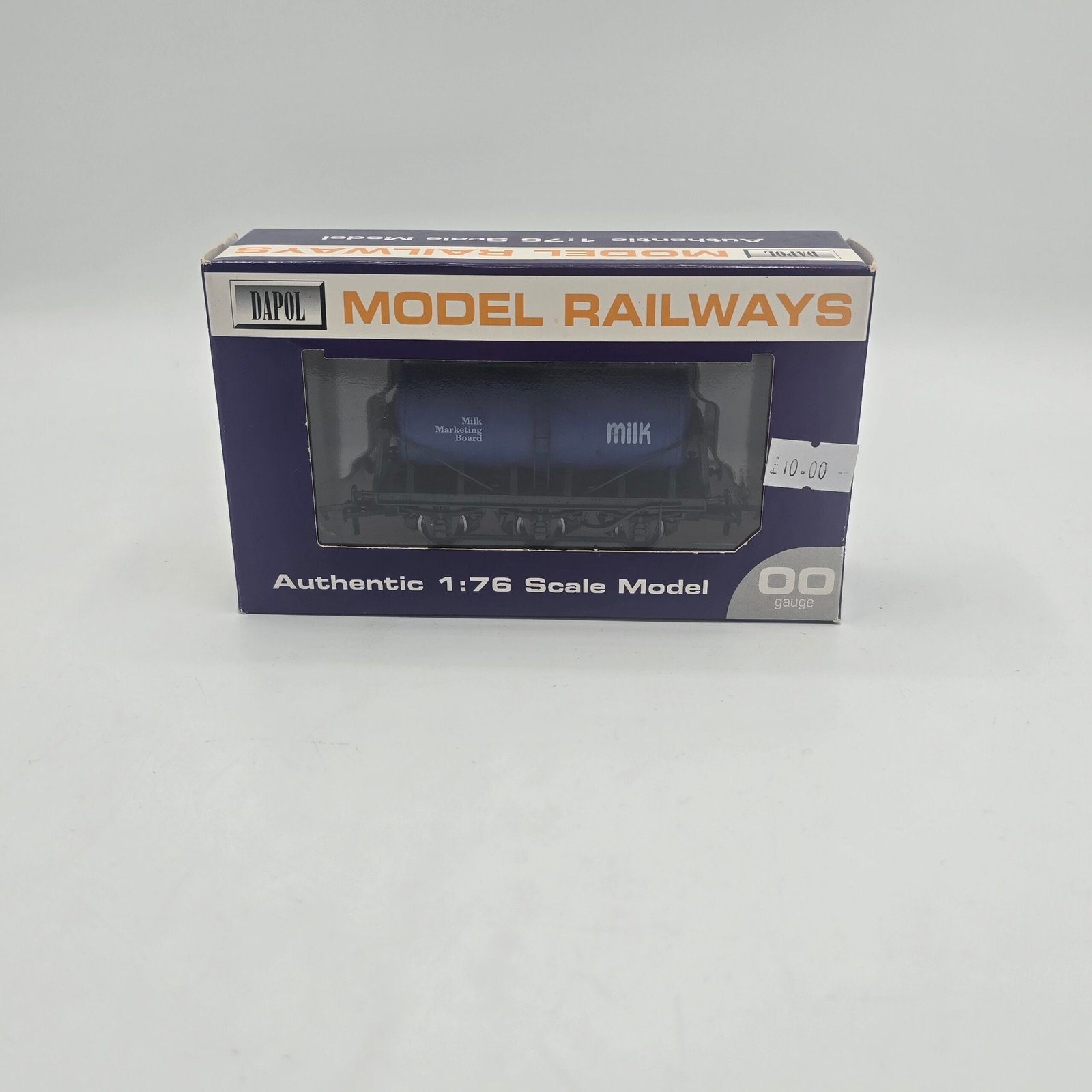 Dapol wagon B817 6 Wheel Milk MMB